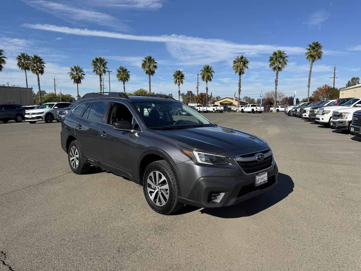 Used 2020 Subaru Outback image 2
