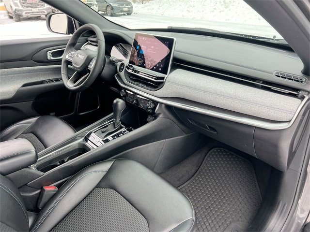 Used 2023 Jeep Compass Latitude w/ Convenience Group image 27