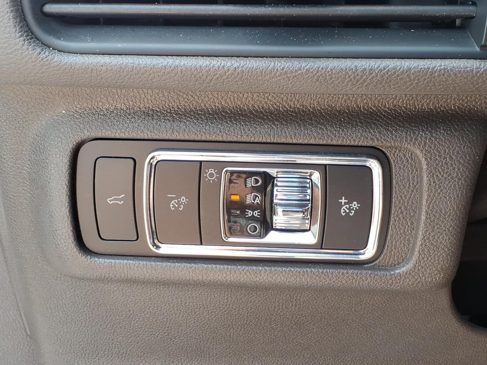 Certified 2022 Lincoln Corsair AWD w/ Equipment Group 101A image 23