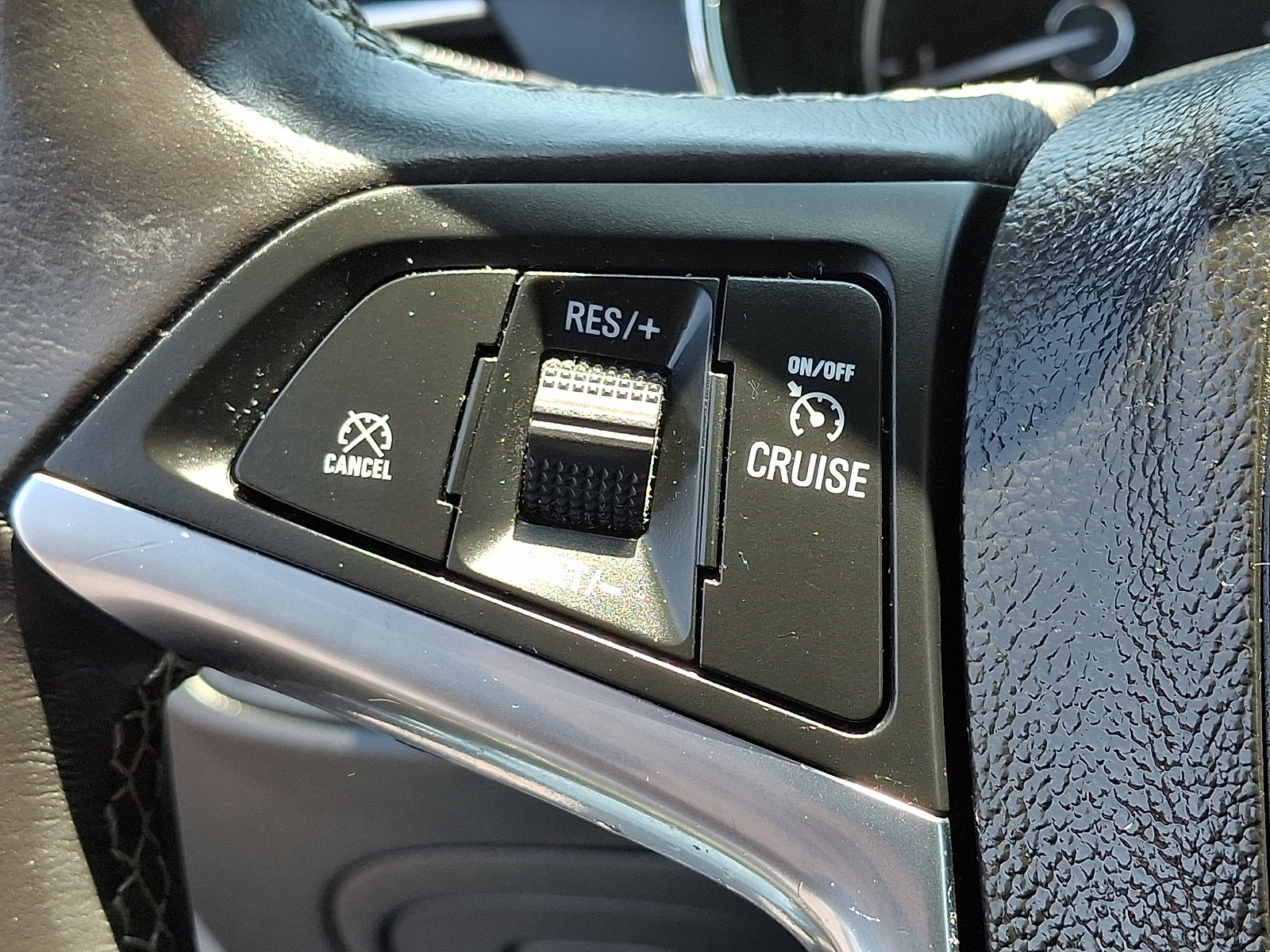Used 2019 Buick Encore Preferred AWD/4WD image 20