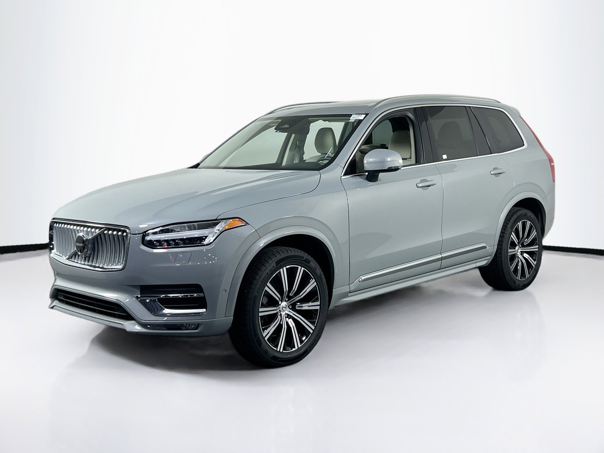 Used 2025 Volvo XC90 B6 Plus w/ Protection Package Premier