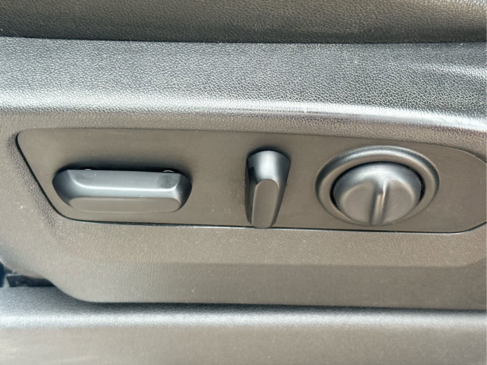 Used 2019 GMC Sierra 1500 SLT w/ SLT Premium Plus Package image 29