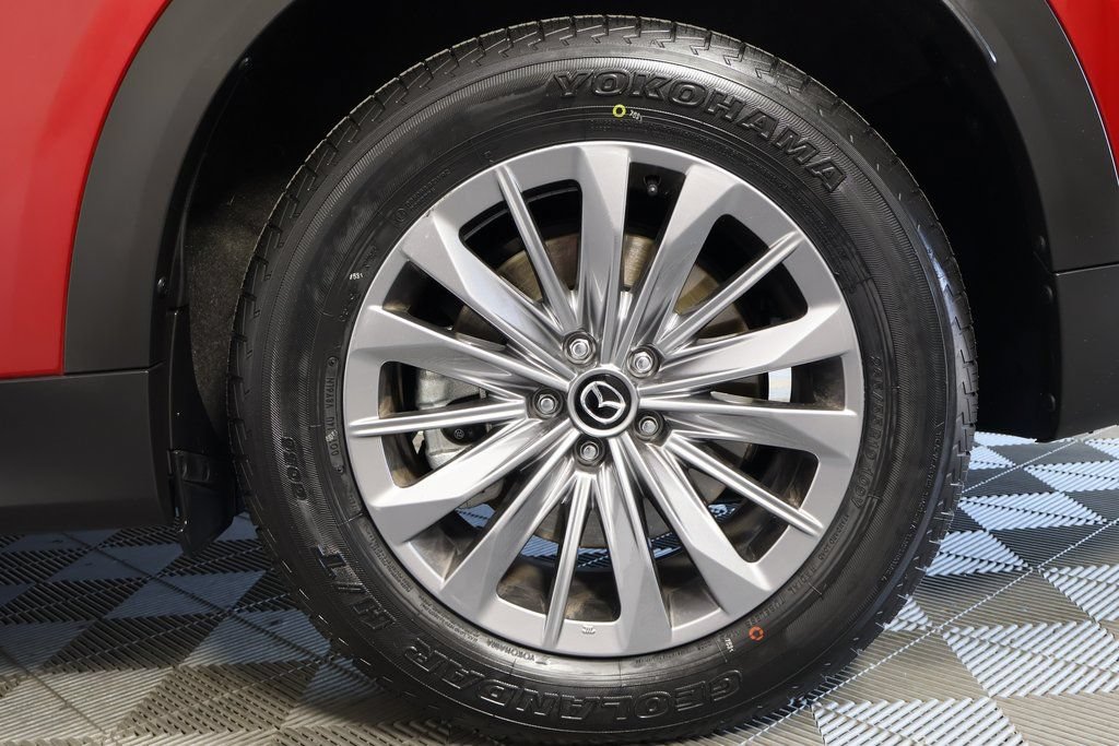 Certified 2024 MAZDA CX-90 Plug-In Hybrid w/ Preferred AWD/4WD image 17