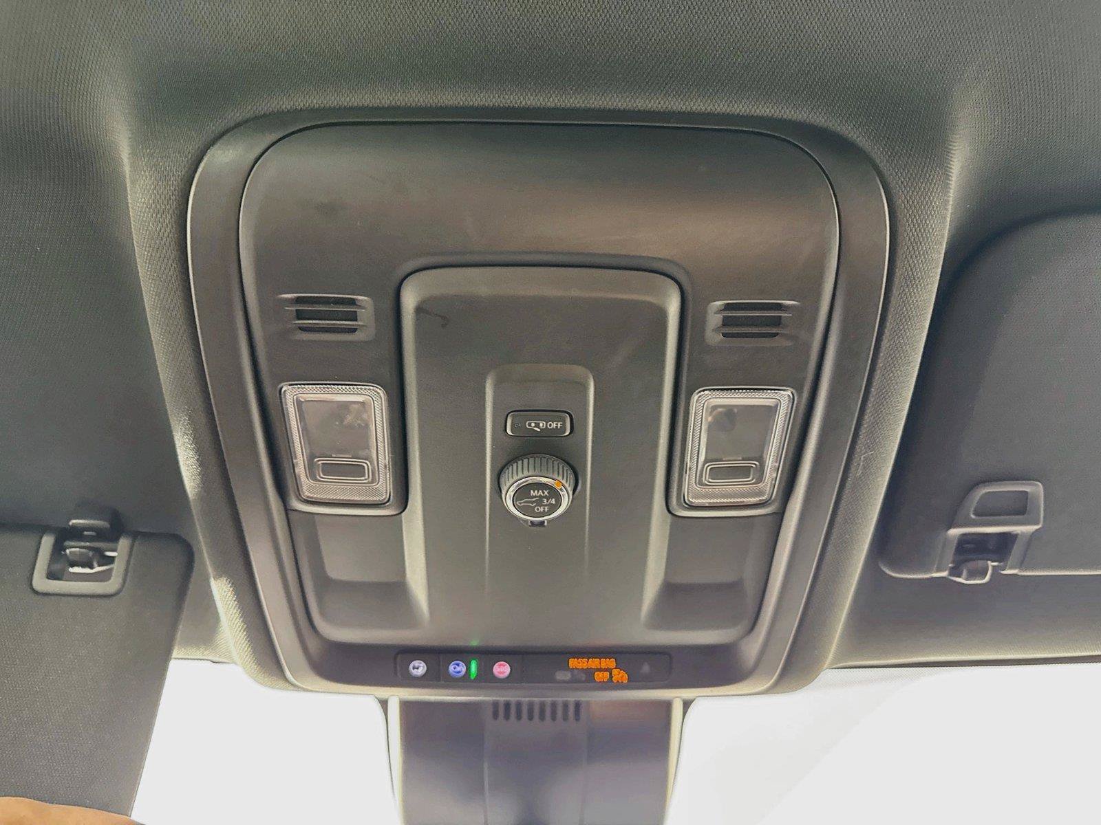 Used 2025 Chevrolet Tahoe LT AWD/4WD image 6