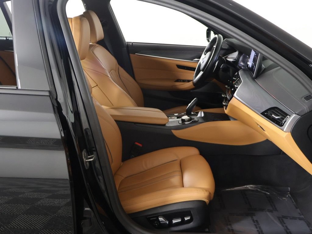 Used 2023 BMW M550i xDrive w/ Executive Package AWD/4WD image 29