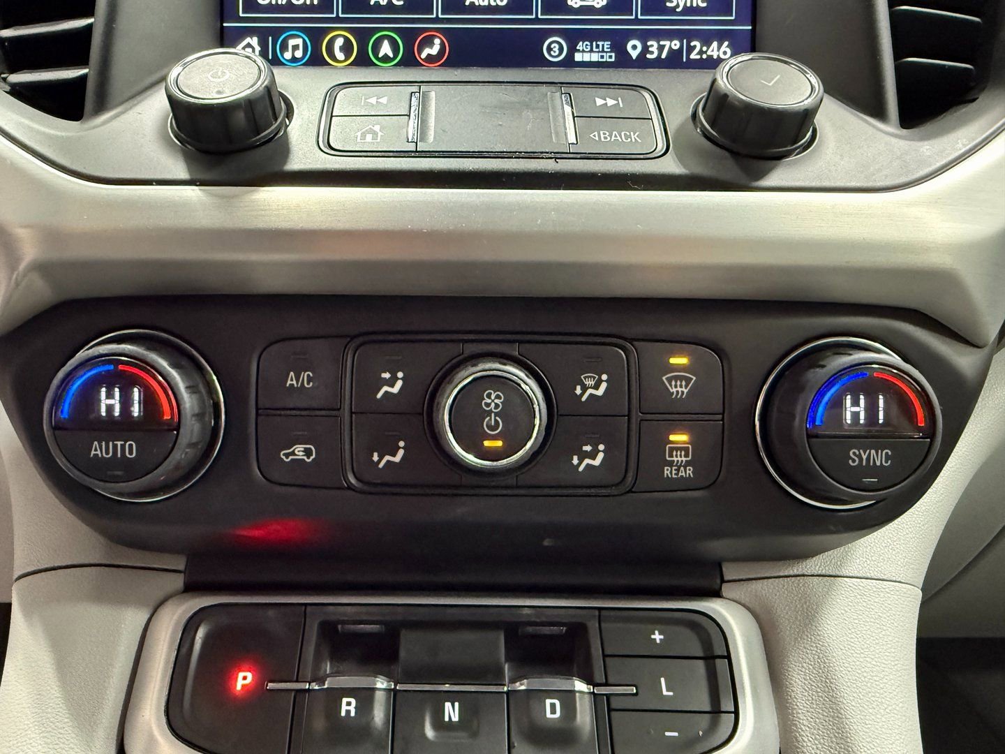 Used 2020 GMC Acadia SLT w/ LPO, Cargo Package image 15