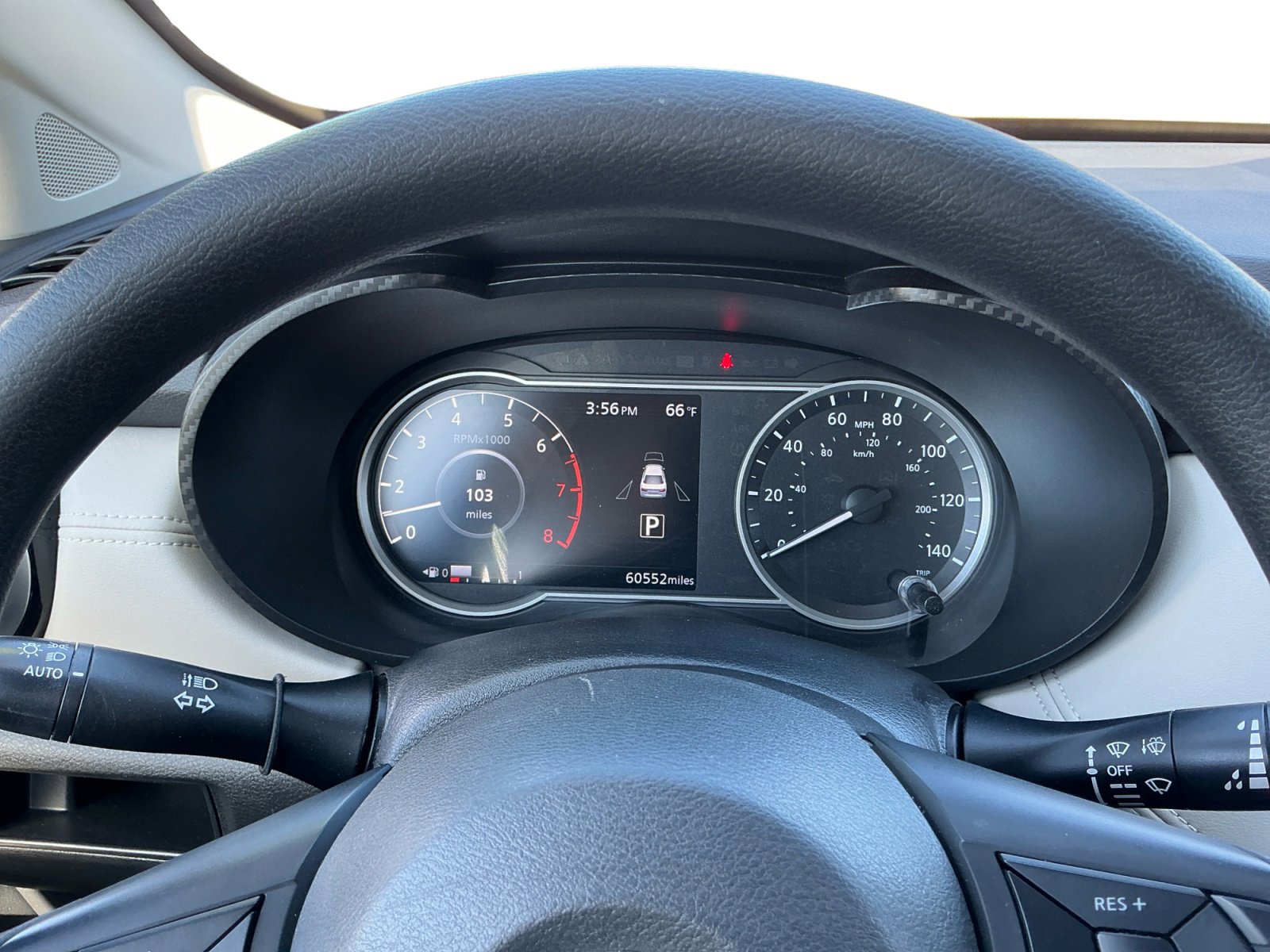 Used 2020 Nissan Versa SV w/ Trunk Package image 12