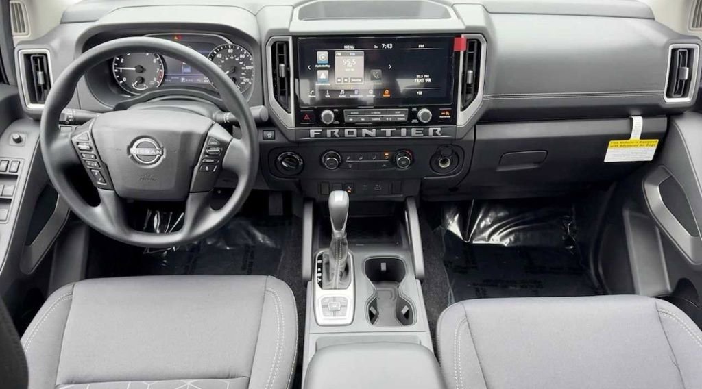 New 2026 Nissan Frontier SV w/ Tow Package AWD/4WD image 8