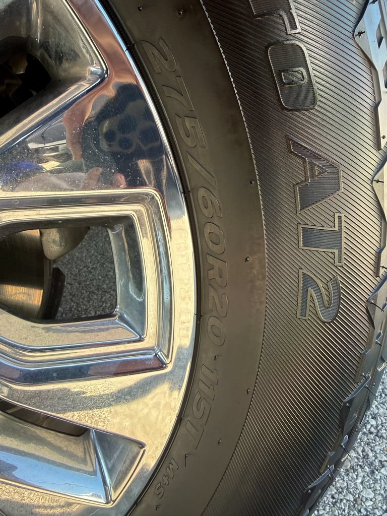Used 2025 Ford F150 Lariat w/ Equipment Group 501A Mid AWD/4WD image 18