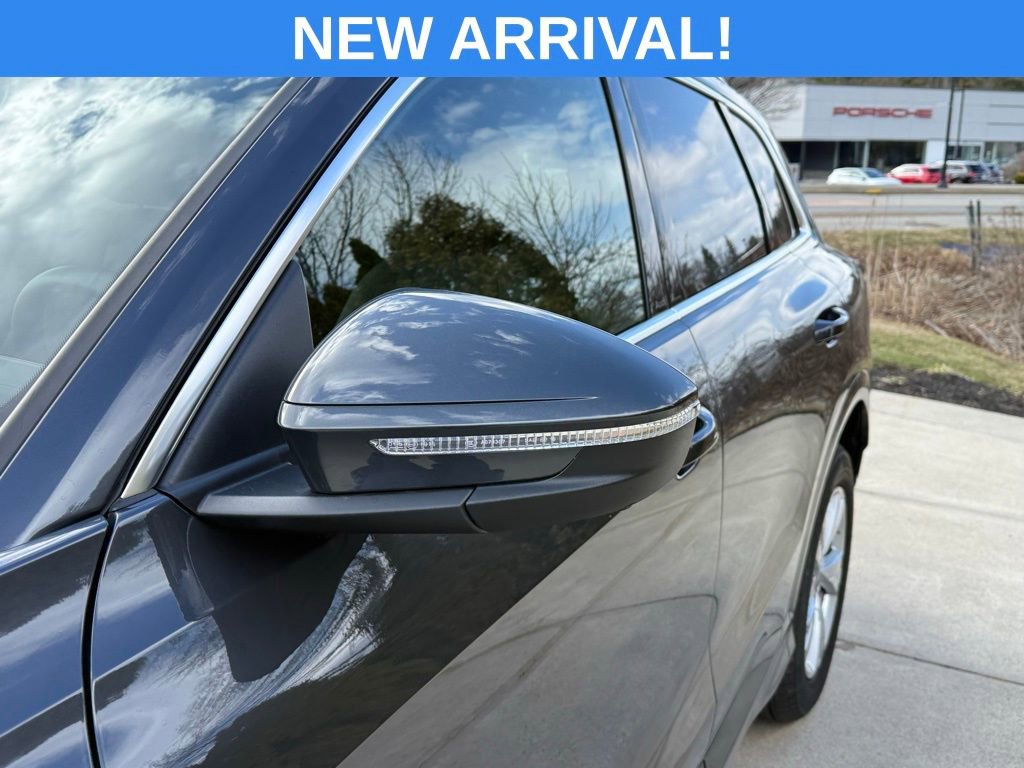 Used 2025 Audi Q5 Premium w/ Convenience Package image 10