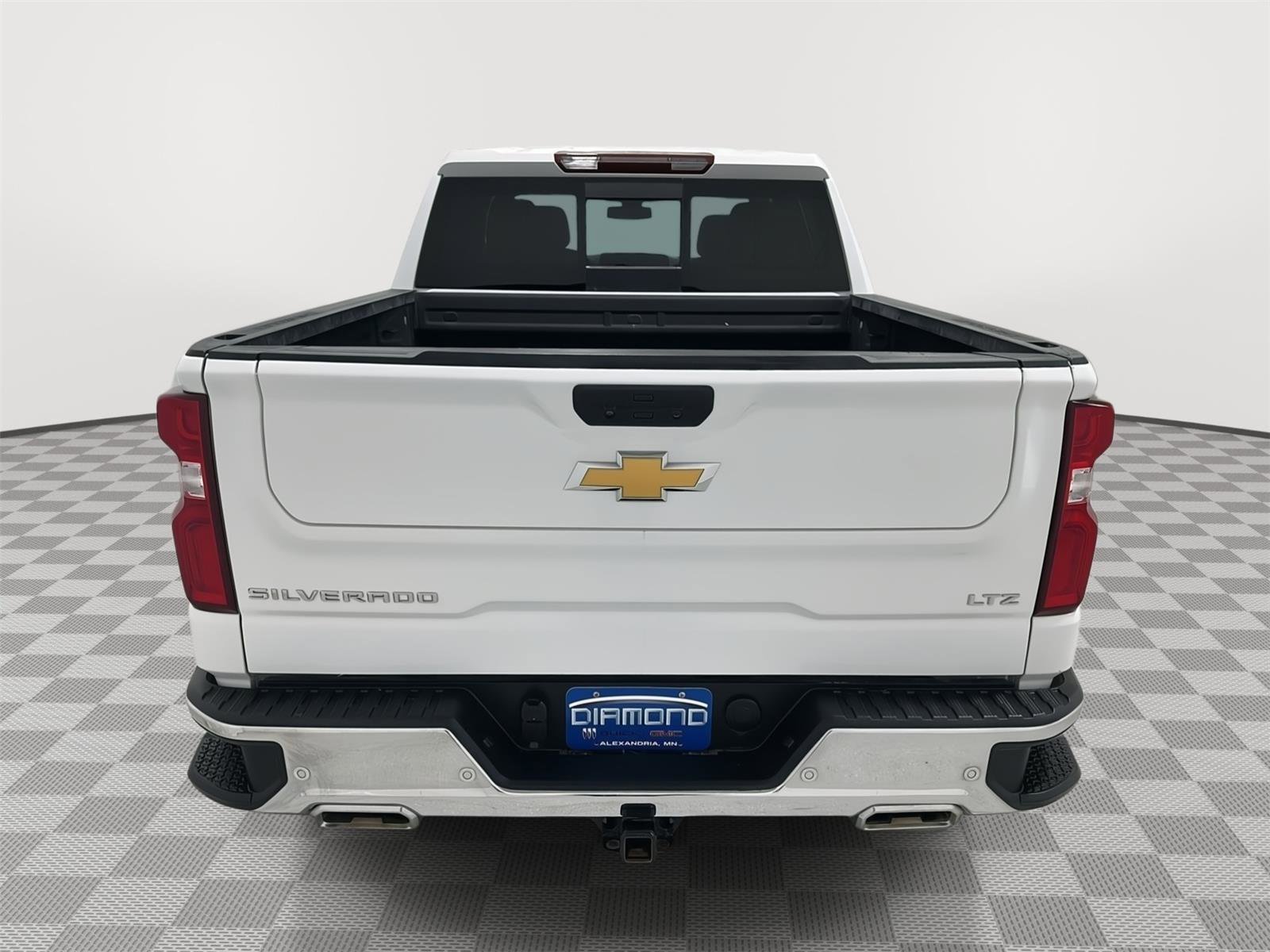 Used 2022 Chevrolet Silverado 1500 LTZ w/ LTZ Premium Package image 5