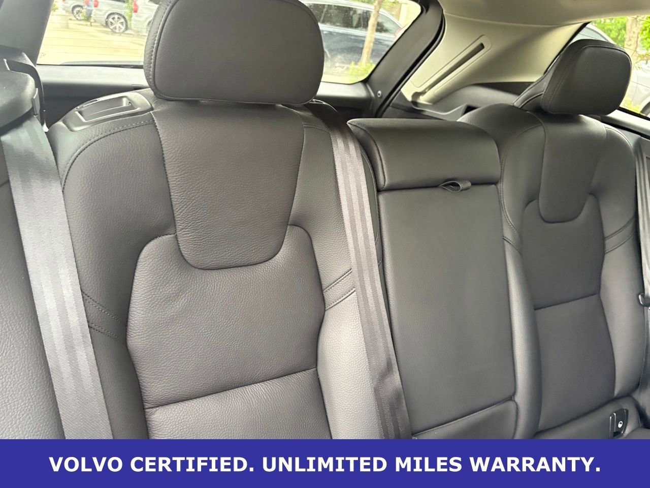 Certified 2024 Volvo XC60 B5 Plus w/ Protection Package Premier AWD/4WD image 35
