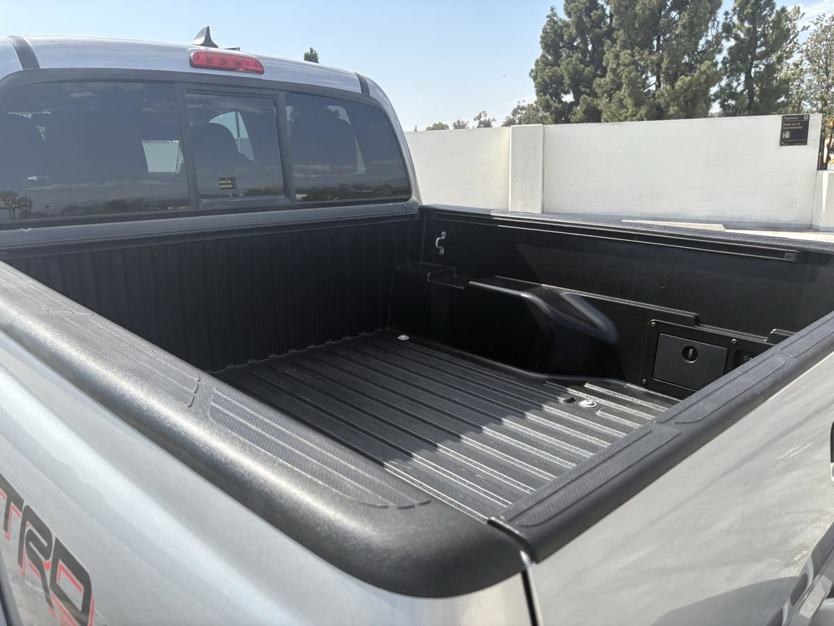Used 2015 Toyota Tacoma PreRunner image 16