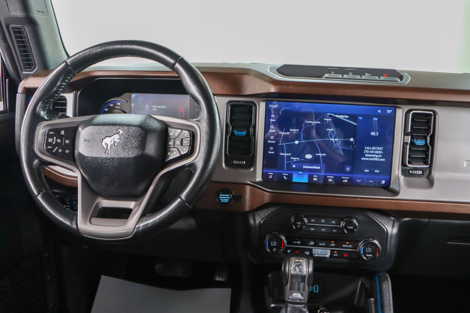 Used 2023 Ford Bronco Outer Banks image 18