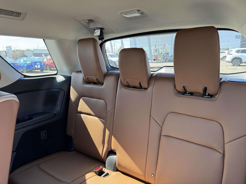 New 2026 Nissan Pathfinder Platinum AWD/4WD image 35