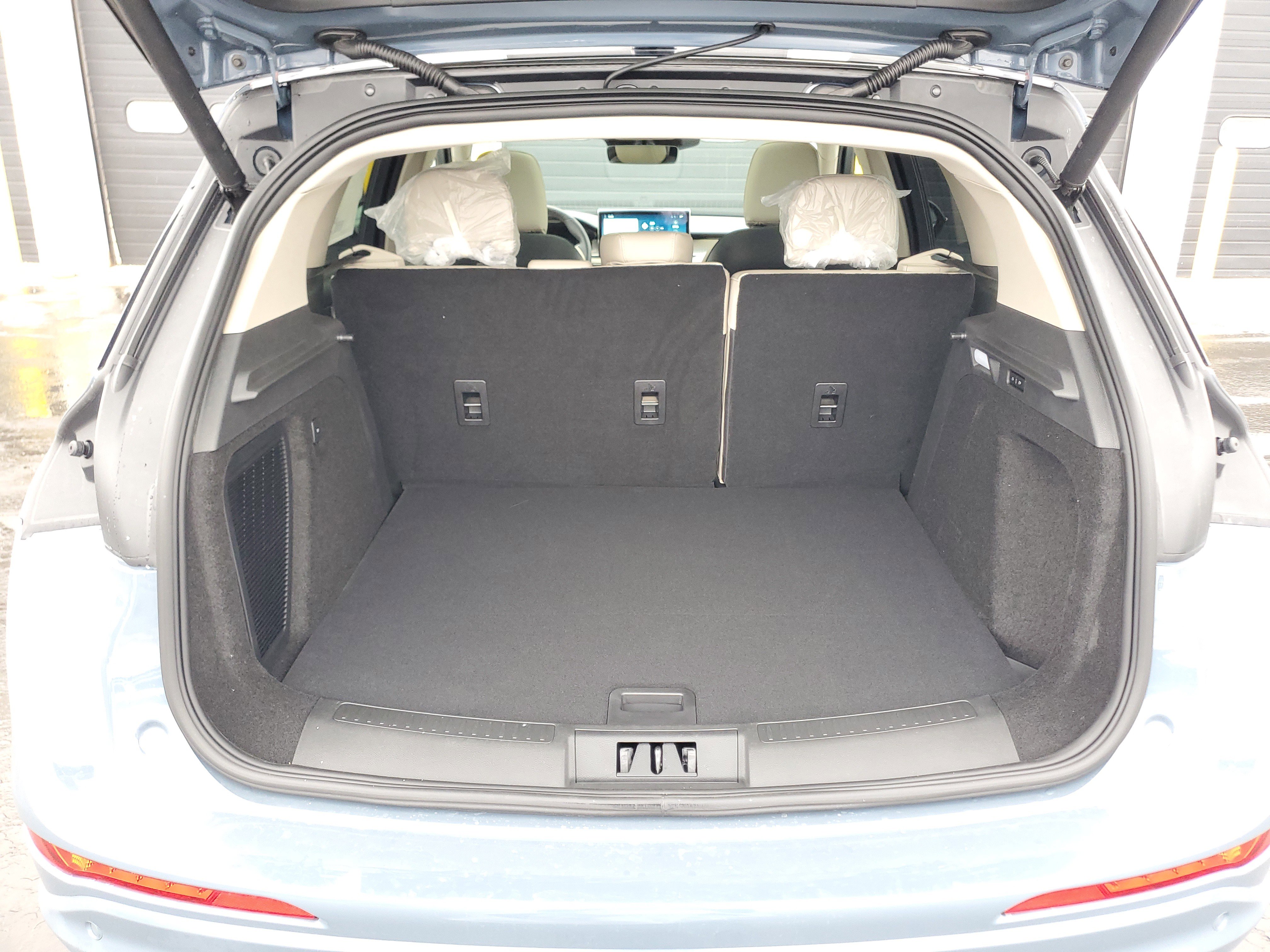 New 2026 Lincoln Corsair Premiere image 29