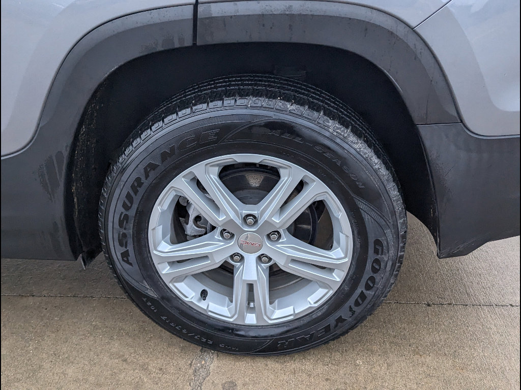 Used 2021 GMC Terrain SLE w/ Driver Convenience Package AWD/4WD image 14