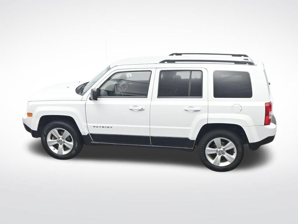 Used 2014 Jeep Patriot Sport w/ Power Value Group AWD/4WD image 34