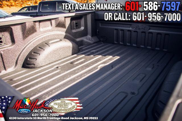 New 2026 Ford F250 Lariat w/ Black Appearance Package image 9