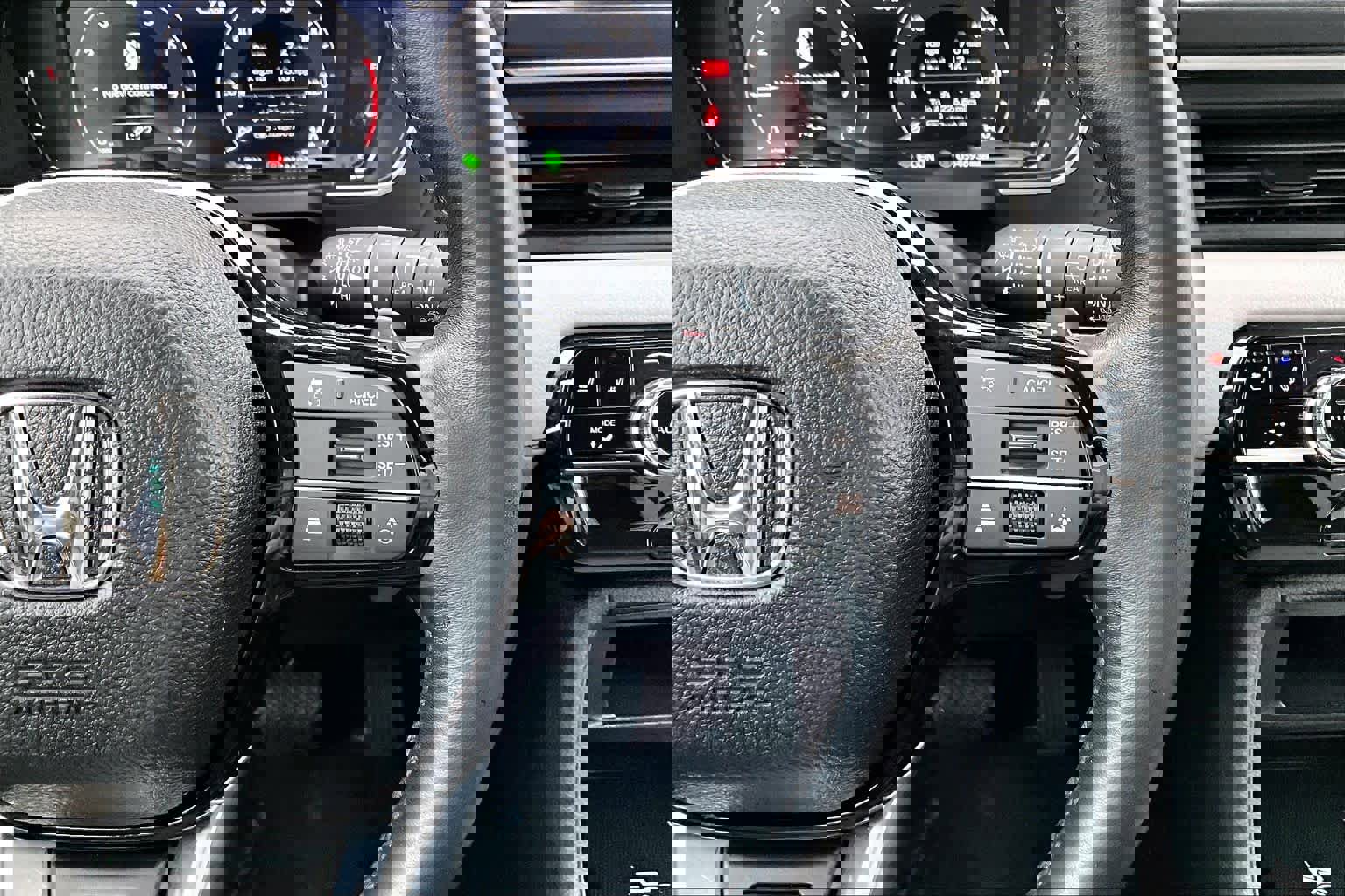 Used 2024 Honda Pilot Elite image 25