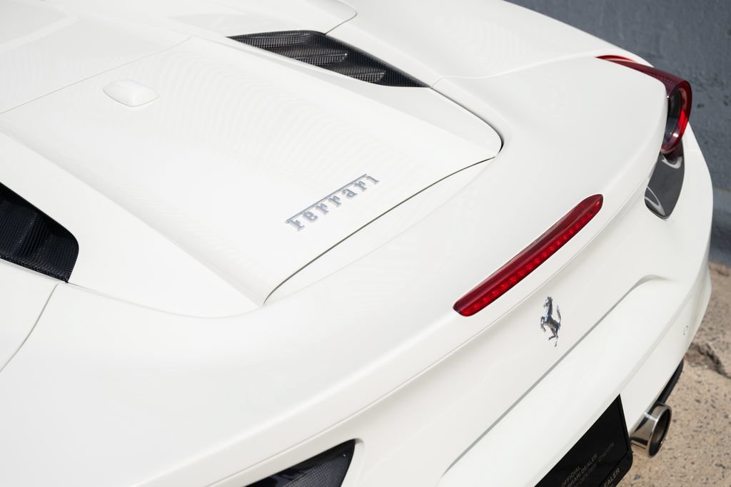 Used 2018 Ferrari 488 Spider RWD image 21