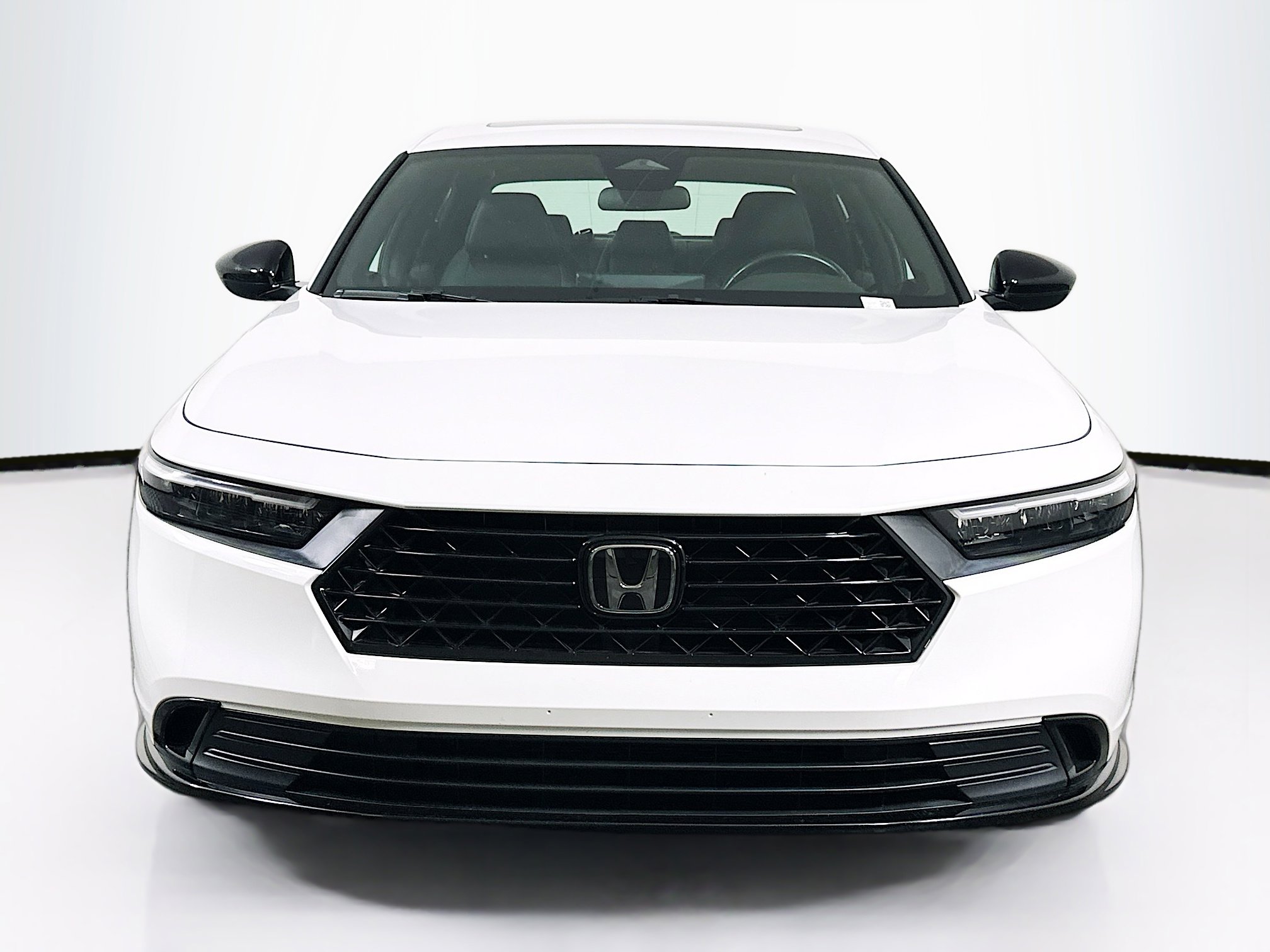 Used 2023 Honda Accord Sport image 2