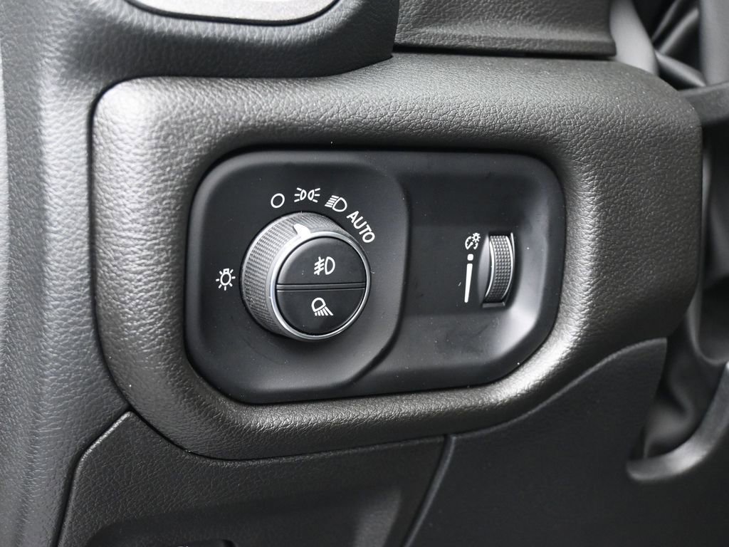 Used 2025 RAM 1500 Tradesman w/ Night Edition image 14