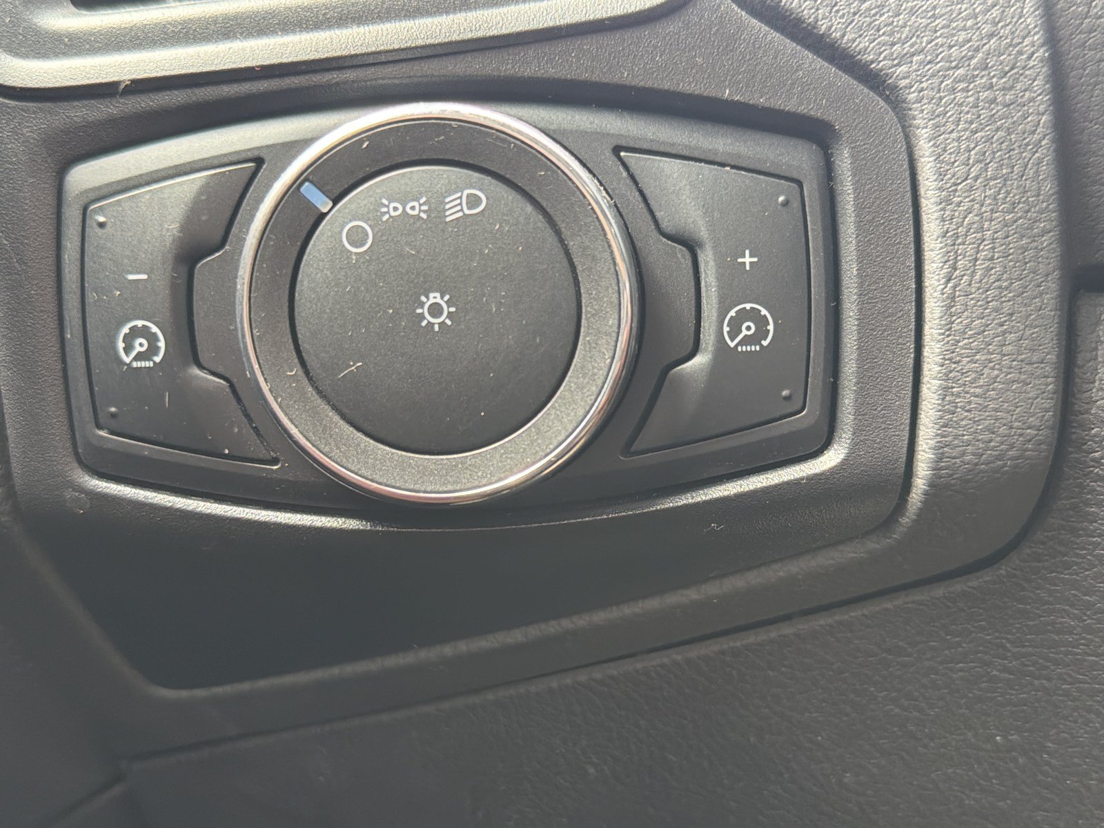 Used 2012 Ford Focus S FWD image 24