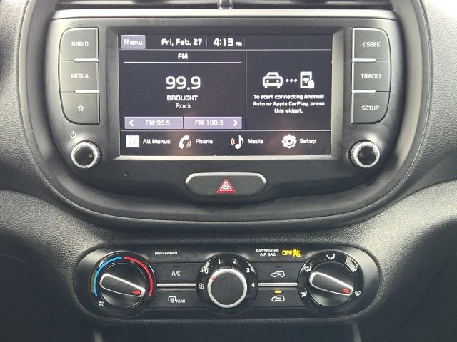 Used 2022 Kia Soul LX w/ Technology Package image 3