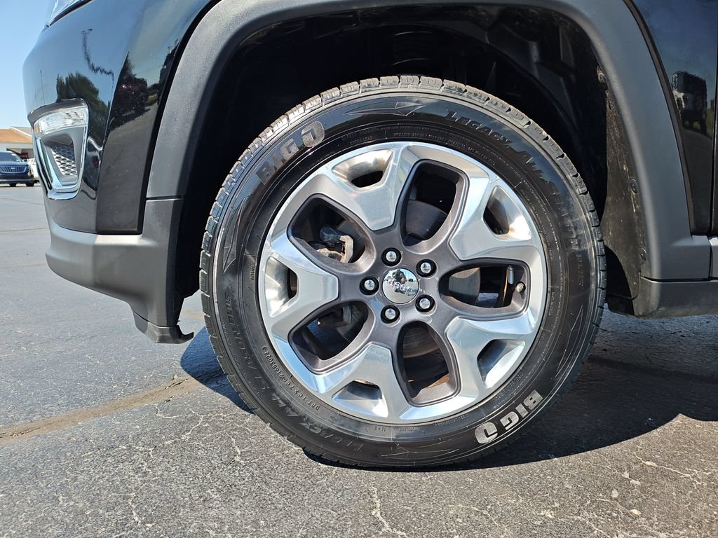 Used 2020 Jeep Compass Limited AWD/4WD image 11