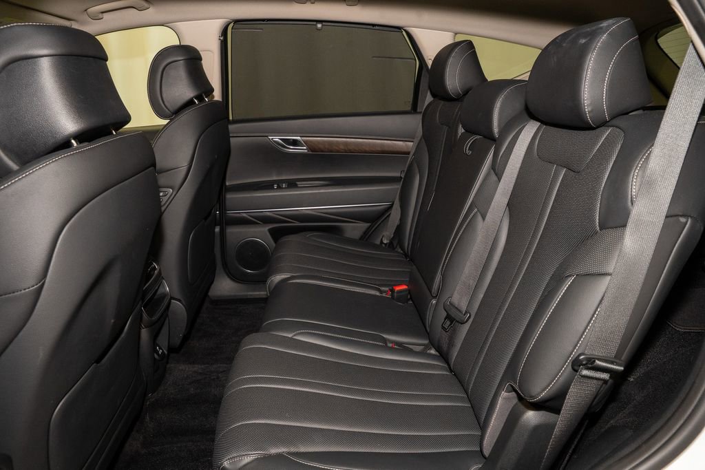Used 2024 Genesis GV80 2.5T image 10