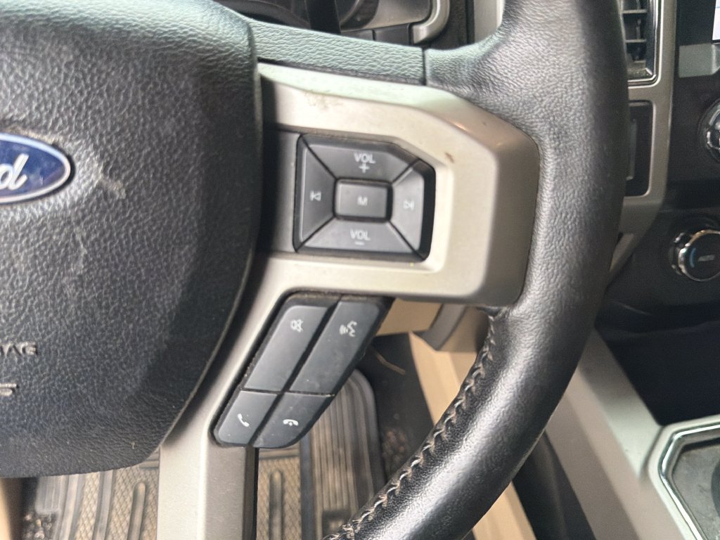 Used 2020 Ford F350 Lariat w/ Lariat Ultimate Package AWD/4WD image 20