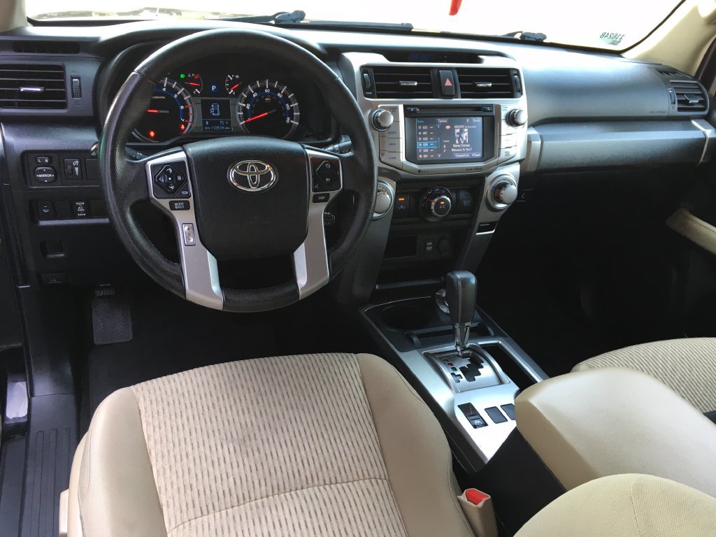 Used 2018 Toyota 4Runner SR5 AWD/4WD image 22