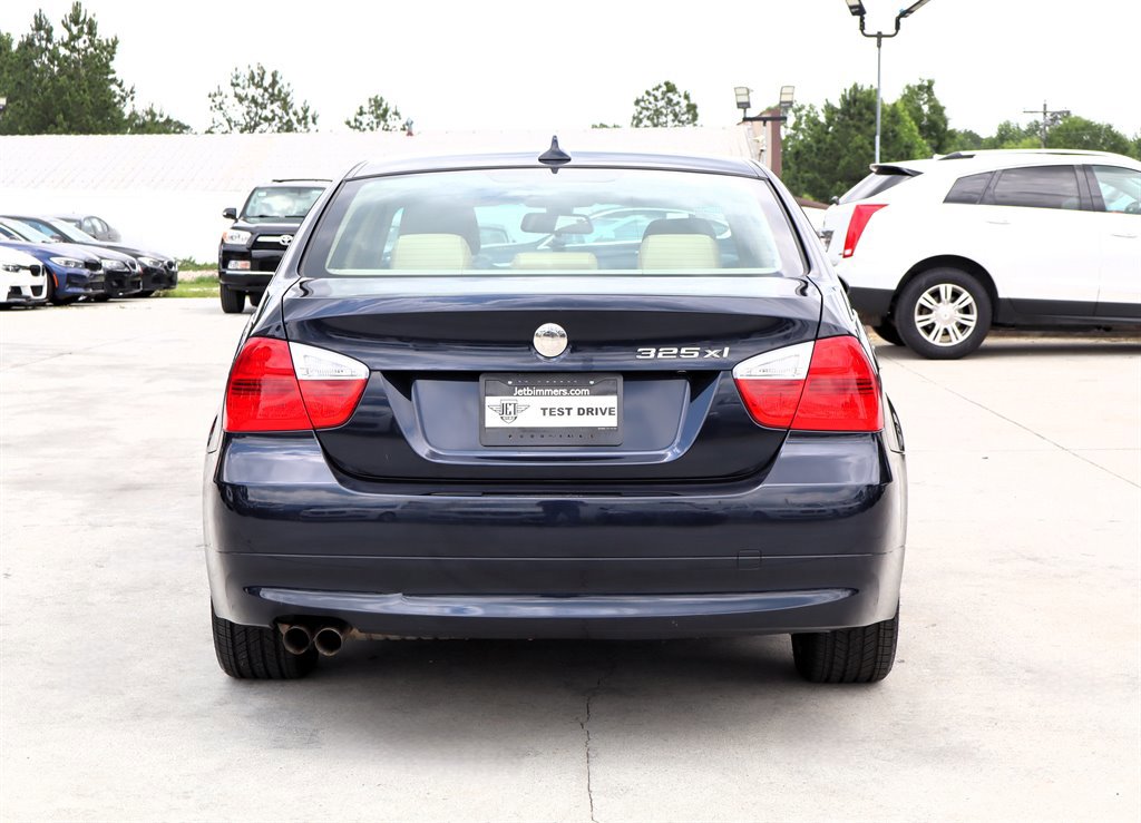 Used 2006 BMW 325xi Sedan AWD/4WD image 6