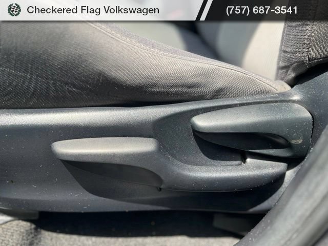 Used 2014 Toyota RAV4 XLE FWD image 24