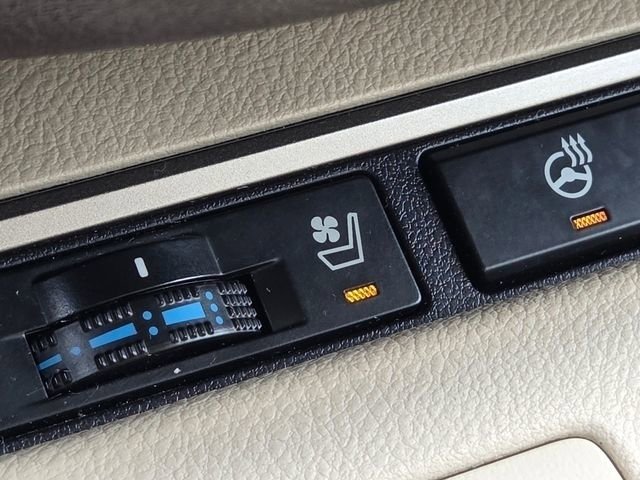 Used 2018 Lexus ES 350 w/ Navigation System Package FWD image 12