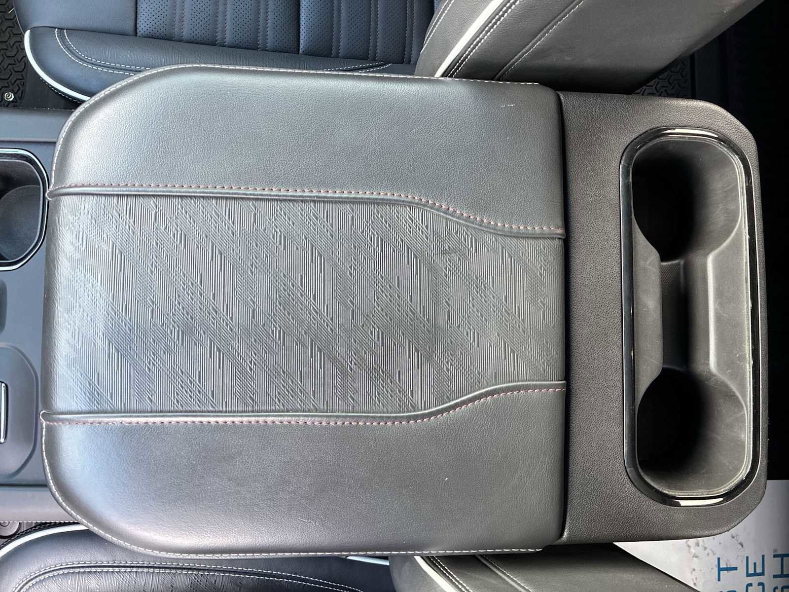Used 2024 GMC Sierra 1500 AT4X AWD/4WD image 31