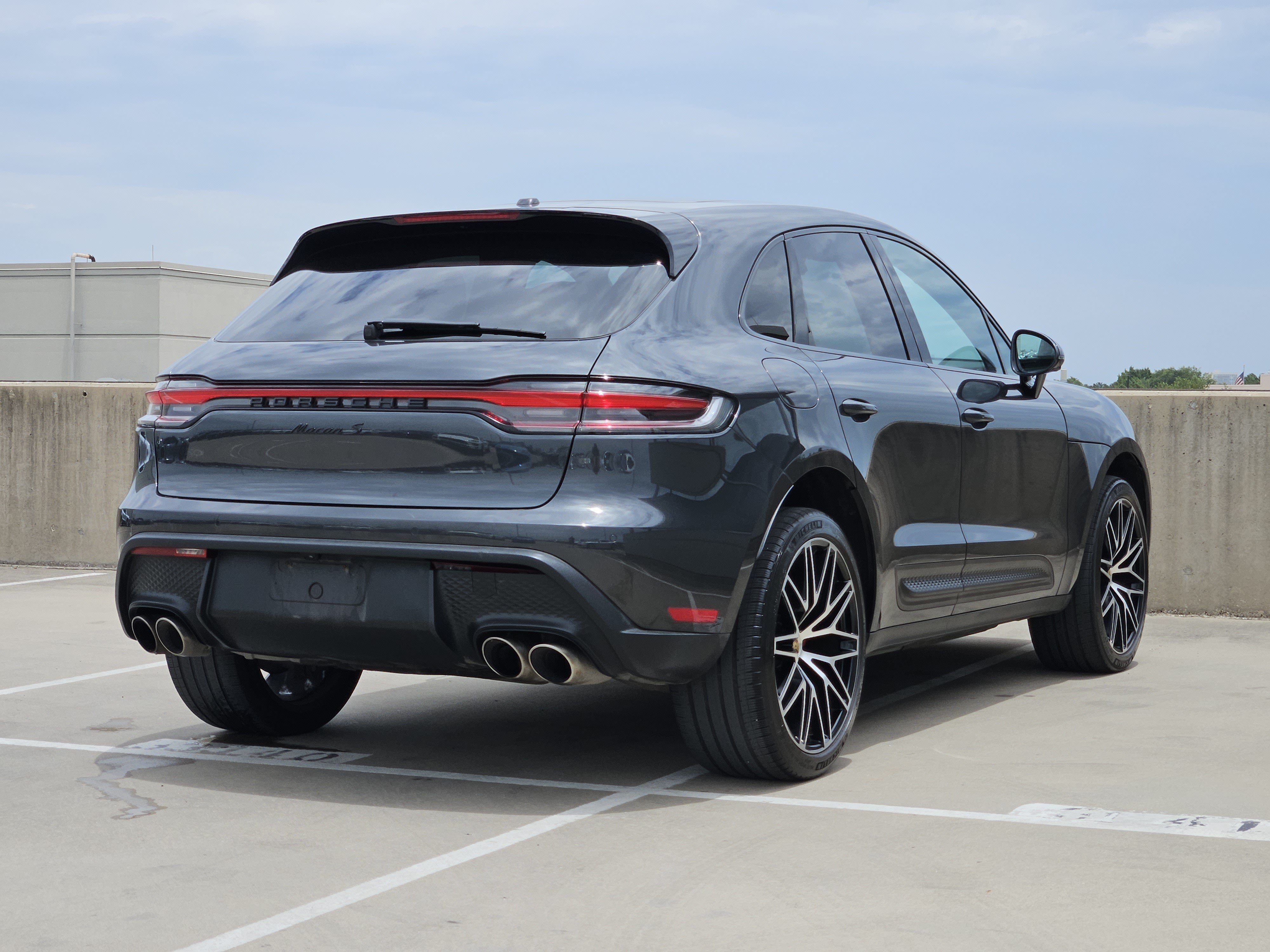 Certified 2023 Porsche Macan S AWD/4WD image 8