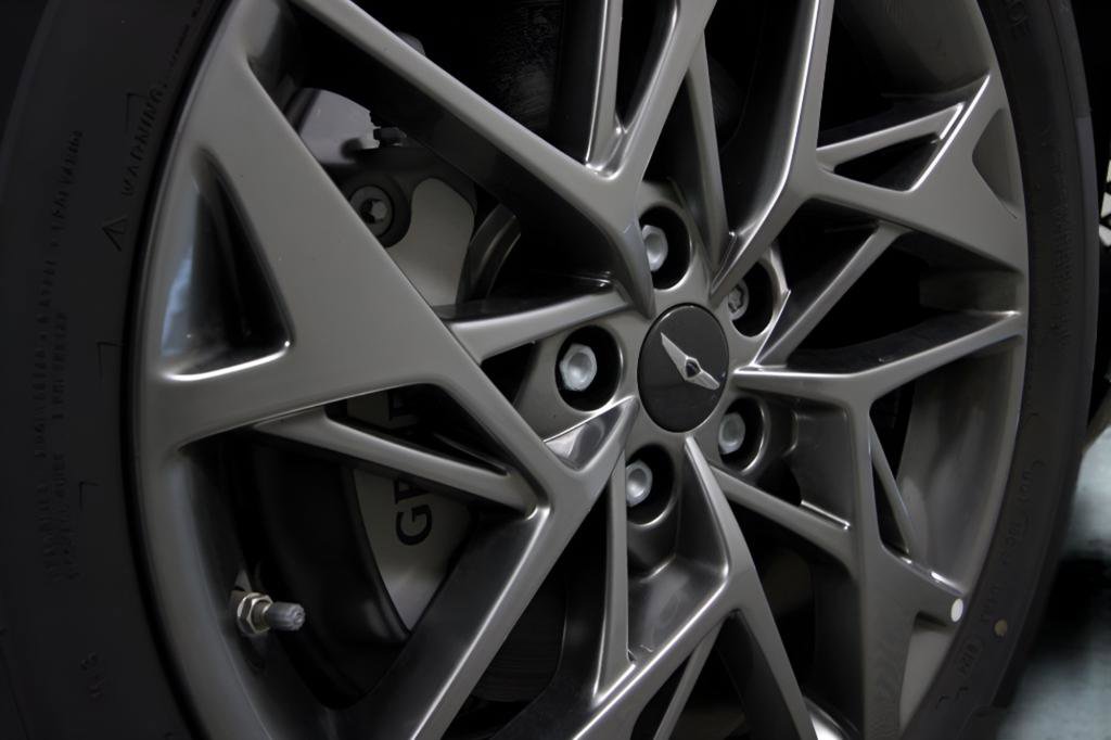 Used 2025 Genesis GV70 2.5T w/ Select Package AWD/4WD image 40