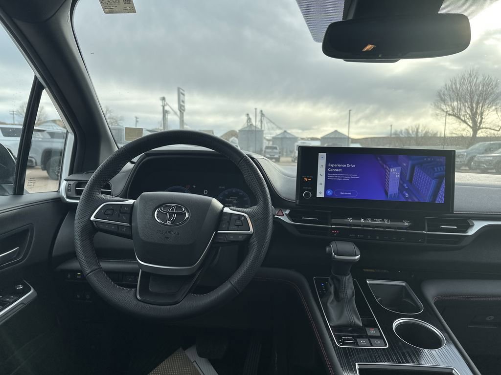 Used 2025 Toyota Sienna XSE image 19