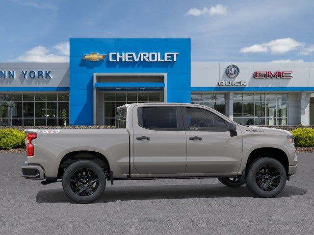 New 2026 Chevrolet Silverado 1500 Custom w/ LPO, Dark Essentials Package AWD/4WD image 5