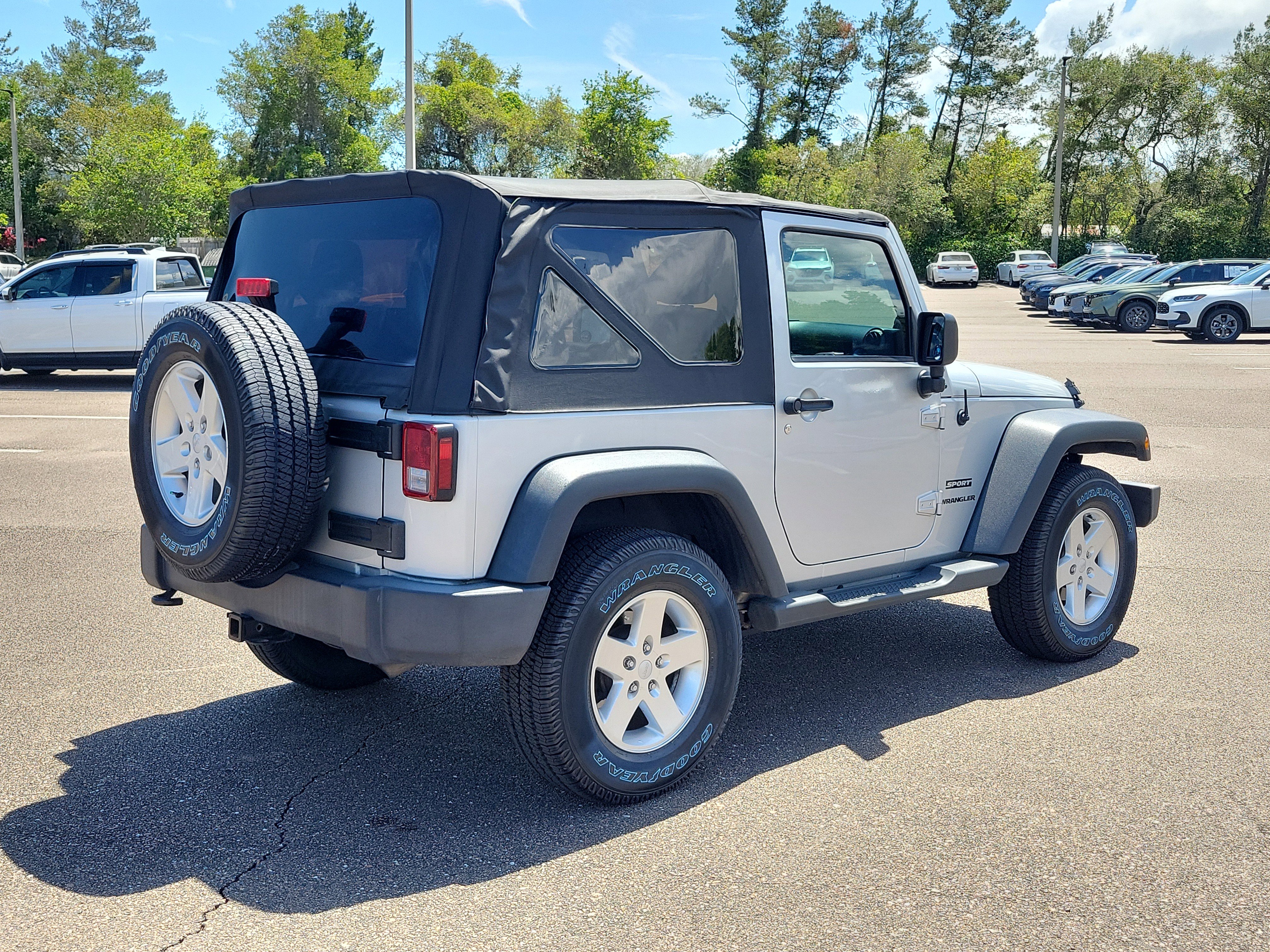 Used 2012 Jeep Wrangler Sport image 5