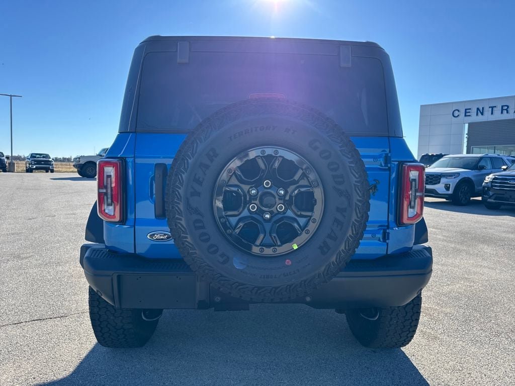 New 2025 Ford Bronco Badlands w/ Sasquatch Package AWD/4WD image 4