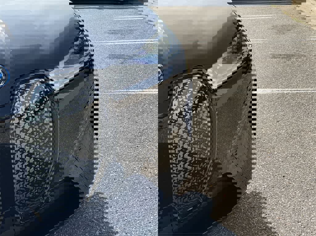 New 2025 BMW iX M60 image 11