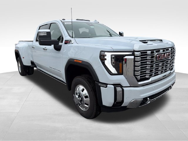 New 2026 GMC Sierra 3500 Denali w/ Denali Reserve Package AWD/4WD 360° Tour