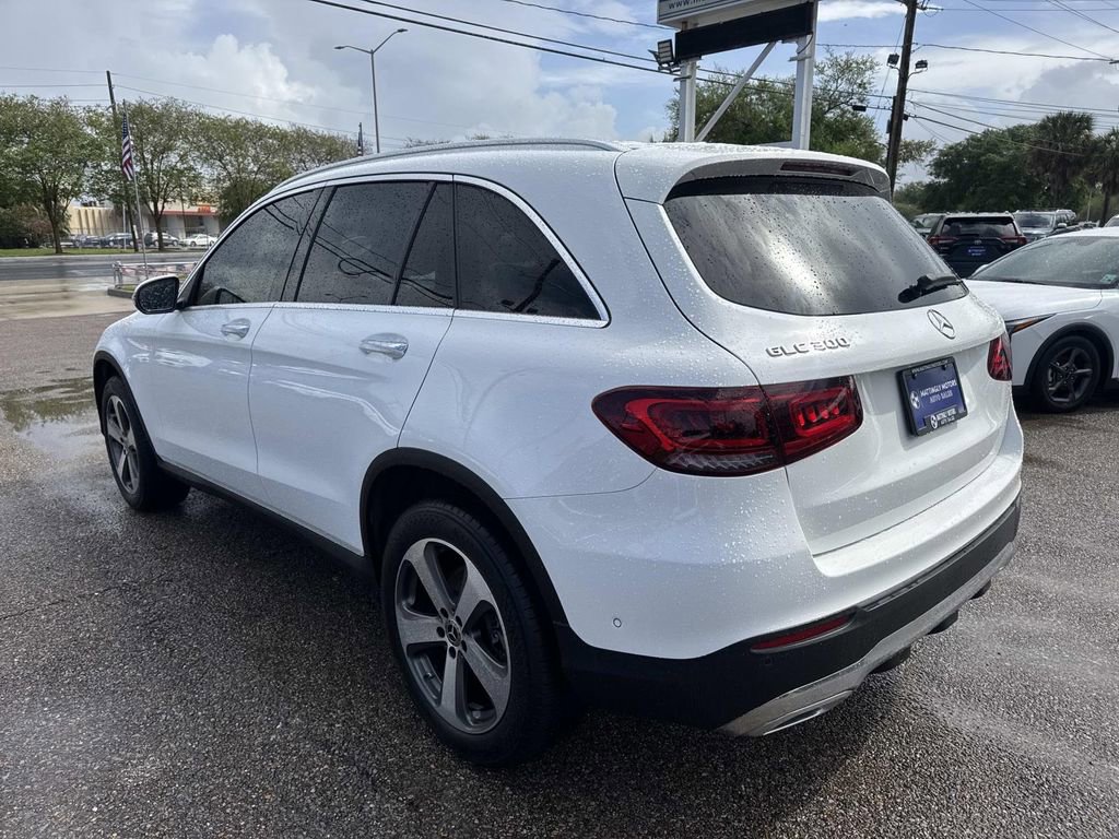Used 2022 Mercedes-Benz GLC 300 image 6