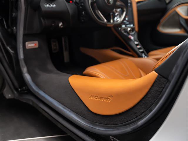 Used 2020 McLaren 720S Luxury image 30