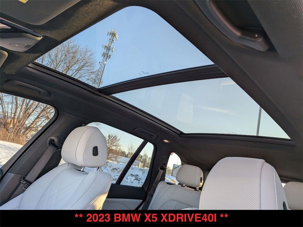Certified 2023 BMW X5 xDrive40i w/ M Sport Package image 2