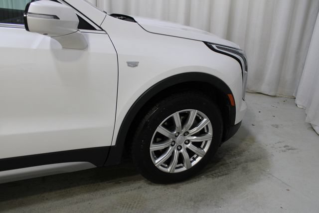 Used 2022 Cadillac XT4 Premium Luxury w/ Enhanced Visibility Package AWD/4WD image 37