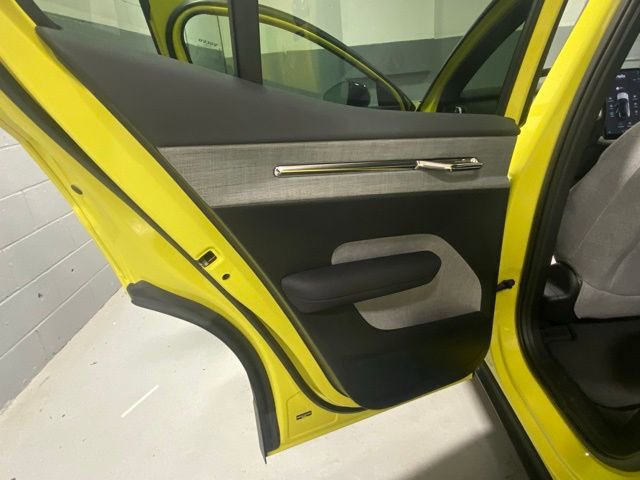 Used 2025 Volvo EX30 Ultra image 7